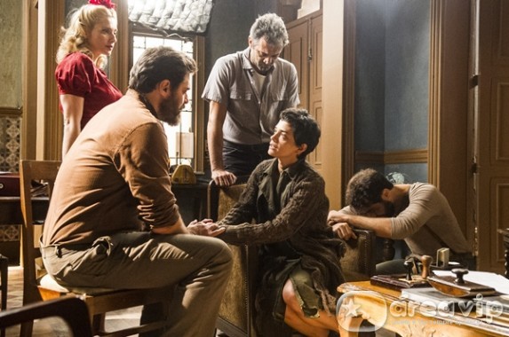 Joia Rara - Gaia volta para lutar pelo amor de Toni