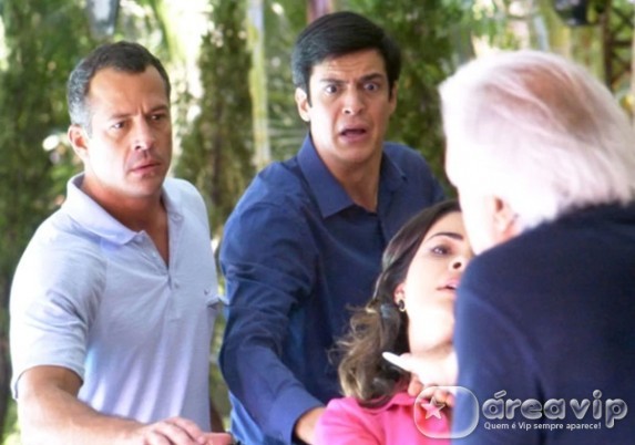 Amor a Vida - Cesar tenta matar Aline