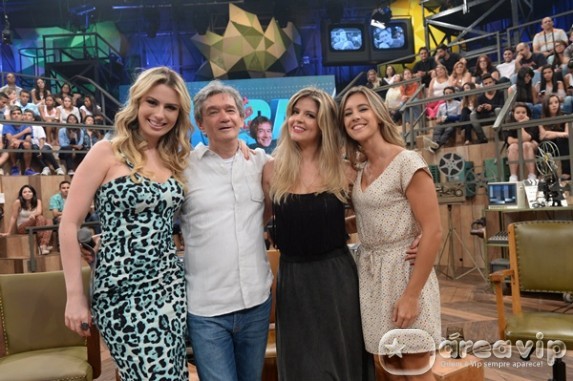 Serginho Groisman recebe Cristiane Dias, Mariana Santos e Fernanda Keulla