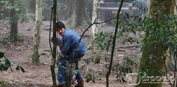 Em Familia - Laerte enterra Virgilio