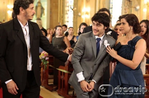 Em Familia - Laerte preso