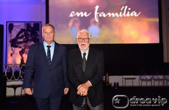 Manoel Carlos fala sobre os supostos finais de ‘Em Família’