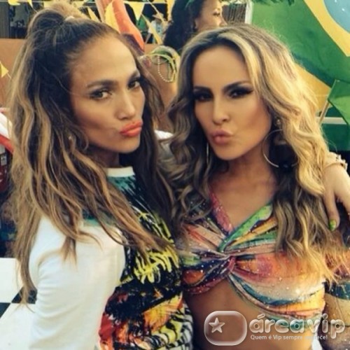 Jennifer Lopez e Claudia Leitte gravam clipe da música da Copa do Mundo