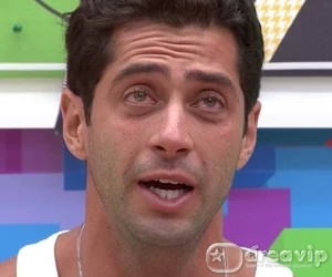 BBB14 - Marcelo chora