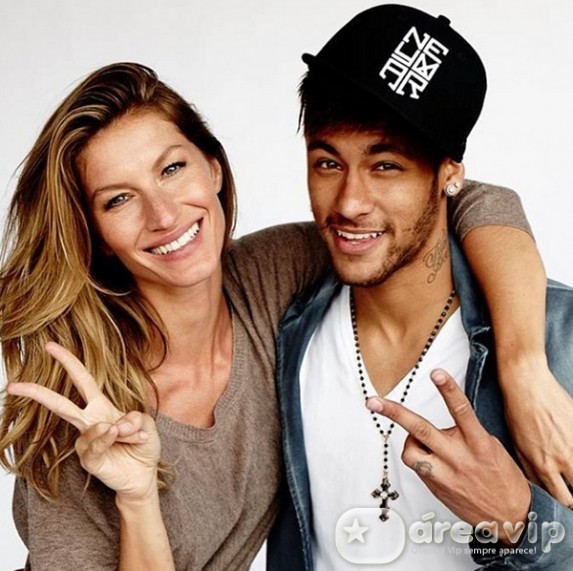 Neymar posa para ensaio com Gisele Bündchen