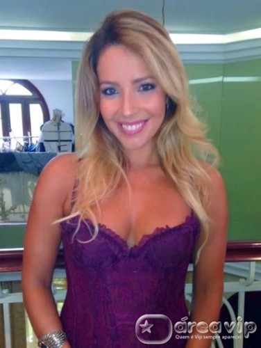Renata Dominguez engorda 5kg para ser ex-‘BBB’ em filme