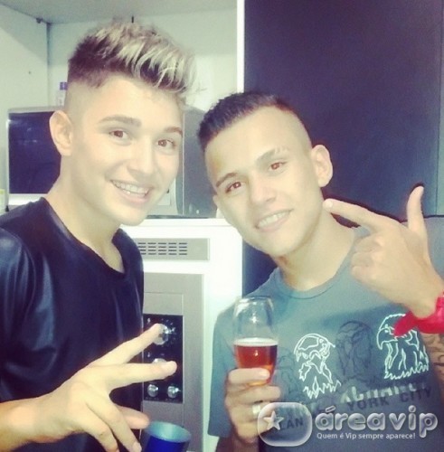 MC Gui e o irmão Gustavo