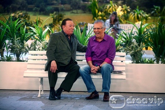 Patricia Abravanel, Silvio Luiz e Raul Gil participam da ‘Praça é Nossa’