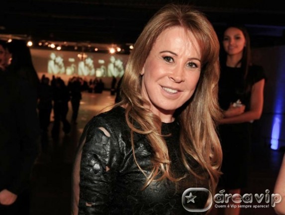 ‘Zezé deveria assumir a namorada dele e ser feliz’, afirma Zilu