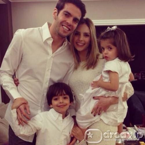 Assessoria nega que Káka e Carol Celico tenham se separado