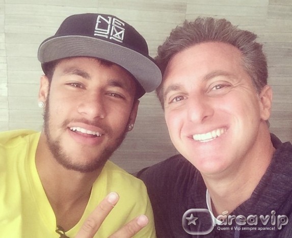 Cenas quentes de Bruna Marquezine fizeram Neymar deixar de ver novela