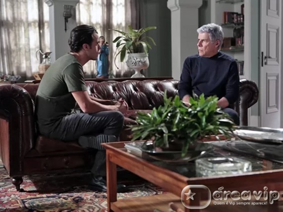 Imperio - Enrico tenta converncer o pai a revelar os seus segredos Império / TV Globo/Gshow