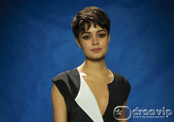 Sophie Charlotte nega crise em namoro