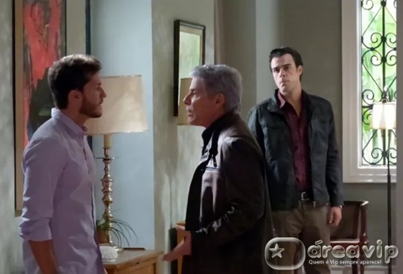 Imperio - Enrico pega o pai e o amante no flagra Império/TV Globo/Gshow