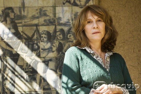 Renata Sorrah desmente boatos de que estaria insatisfeita com sua personagem em novela