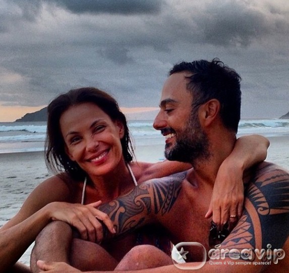 Carolina Ferraz está grávida