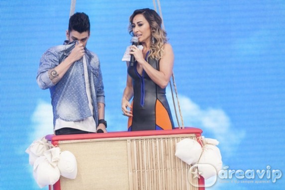 Gusttavo Lima se emociona no programa da Sabrina Edu Moraes/Rede Record