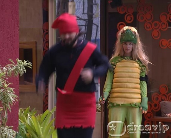 BBB15 - Marco e Aline - castigo do monstro Foto : Reprodução/Big Brother Brasil