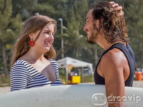 Boogie Oogie - Dani pede seu amado em casamento Artur Meninea/Gshow