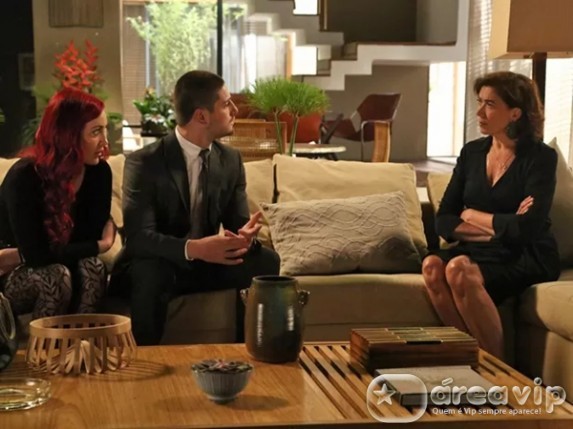 Imperio - Lucas revela para Maria Marta que Jose Alfredo esta vivo Raphael Dias/ Gshow
