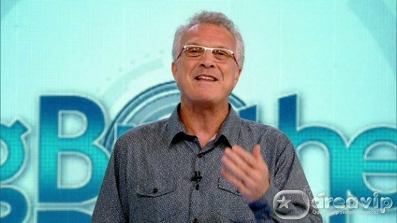 Pedro Bial está na disputa pelo samba-enredo da Porto da Pedra