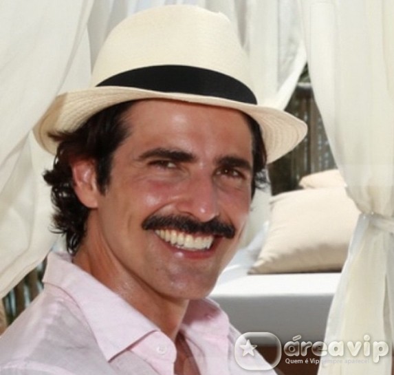 Reynaldo Gianecchini comemora sucesso do transplante: ‘Três anos da minha nova medula’
