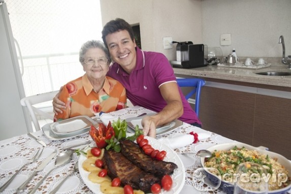 Rodrigo Faro prepara uma visita especial para Palmirinha Onofre