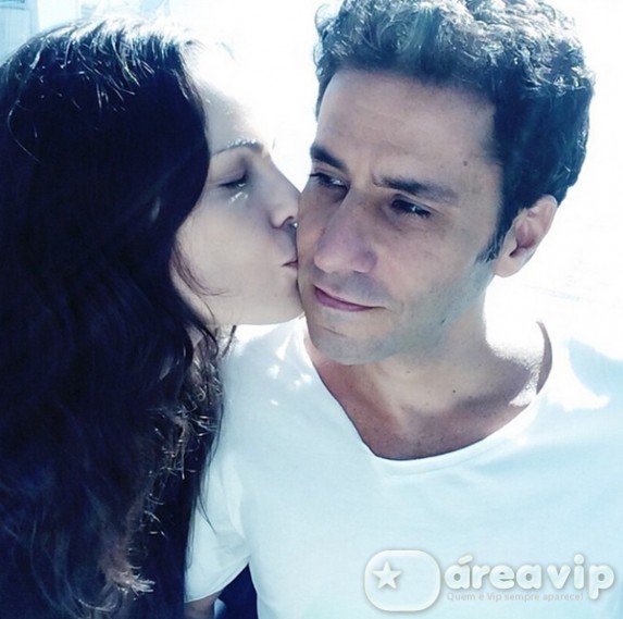 Carolina Kasting vai se casar