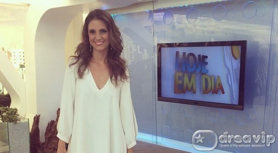 Chris Flores vai apresentar quadro no “Programa da Tarde”