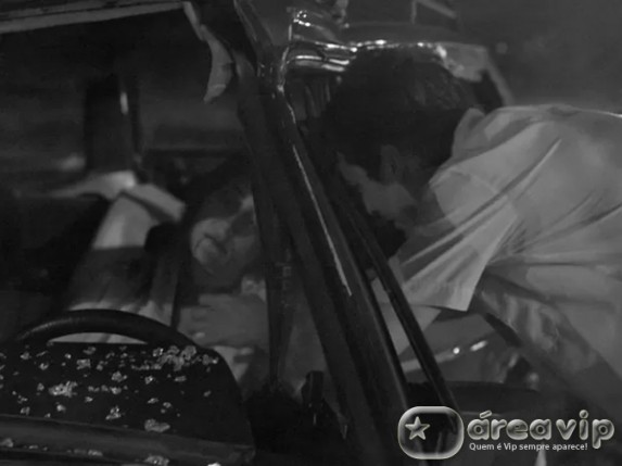 Sete Vidas - Em flashback tragico, Miguel briga e provoca a morte da mãe Foto: TV Globo