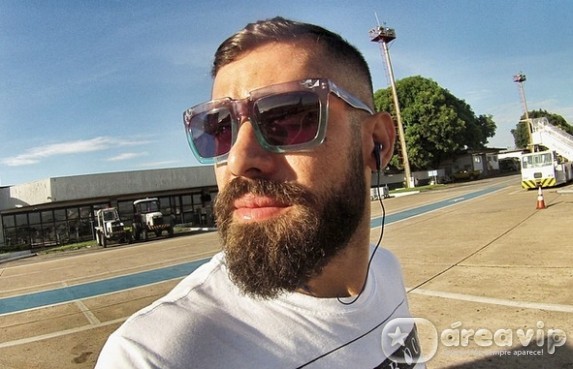 Yuri comenta história sobre ex de Fernando