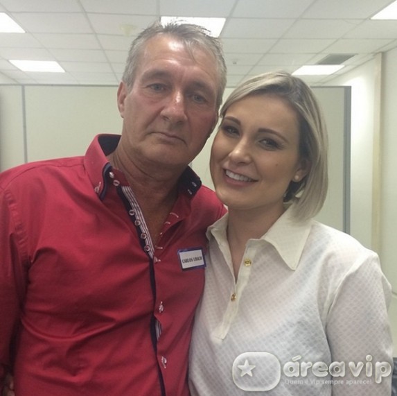 Andressa Urach faz as pazes com o pai