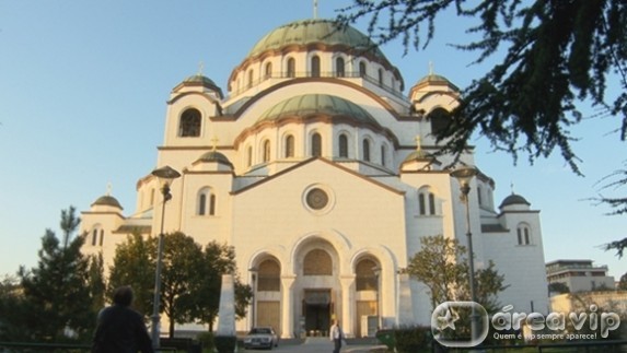 Glória Maria apresenta um dos países mais jovens do mundo