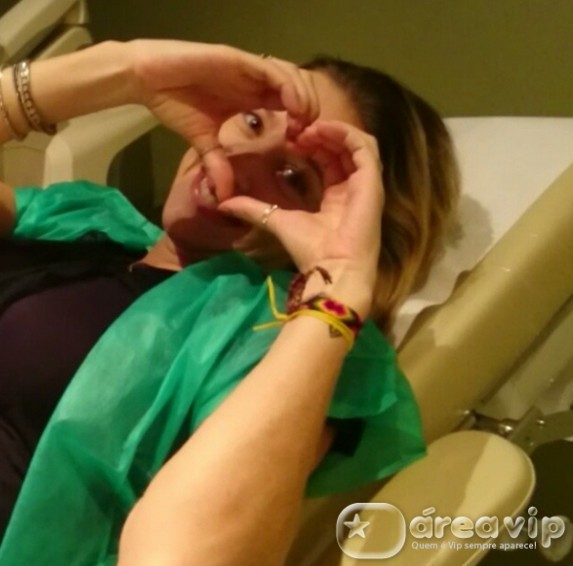 Grávida de gêmeos, Luana Piovani descobre o sexo dos bebês