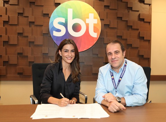 Ticiana Villas Boas assina contrato com SBT para comandar ‘The Great Bake Off’