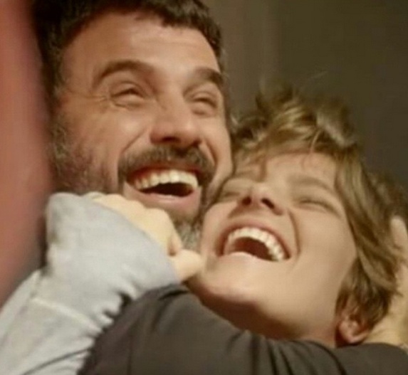 Eriberto Leão comemora o aniversário de Isabella Santoni