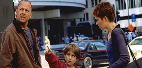 Super Tela exibe o filme ‘Código Para o Inferno’