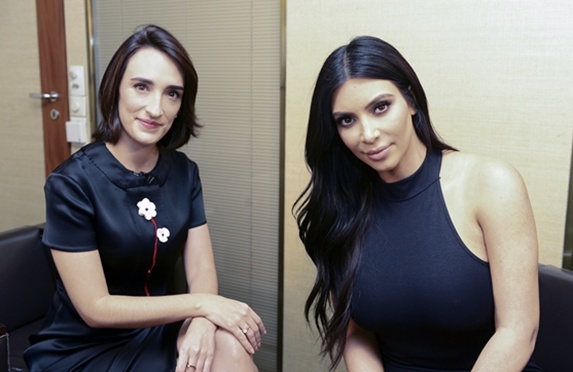 Kim Kardashian fala com exclusividade à GloboNews