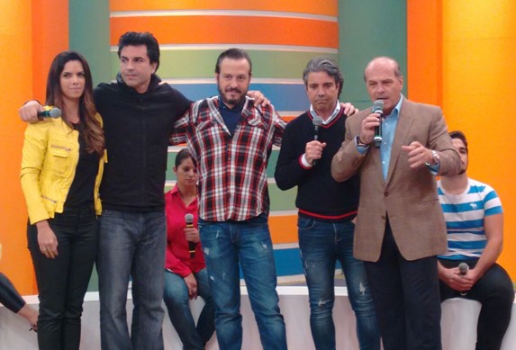 Marcelo de Carvalho invade programa de João Kléber para anunciar mudanças na programação da Rede TV!