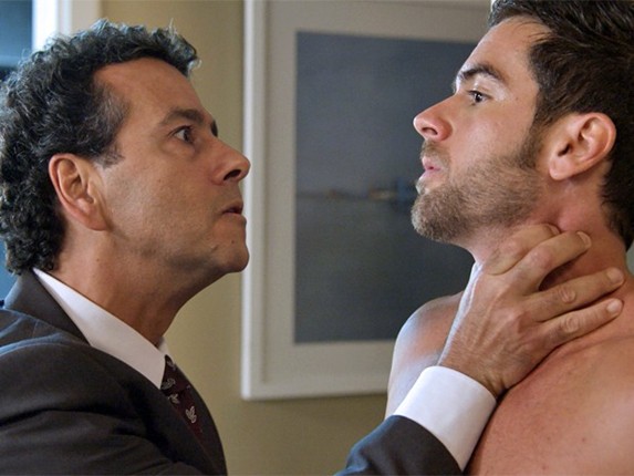 Aderbal expulsa suposto ‘amante’ de Inês e se declara para a advogada