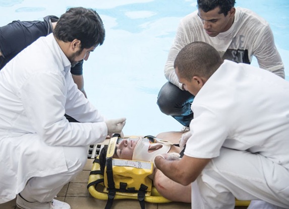 Diogo é internado e Beatriz pede tratamento ‘top’ para o atleta