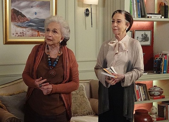 Maria José procura Estela e Teresa