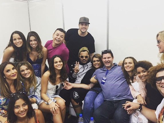 Sasha, Bruna Marquezine e famosos vão ao show de Ivete Sangalo