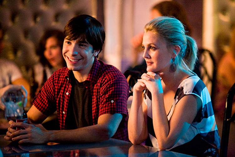 Filme - Amor à Distância Reprodução/SBT