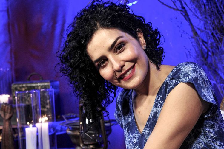 Vizinhos de Letícia Sabatella estão incomodados com cachorros da atriz