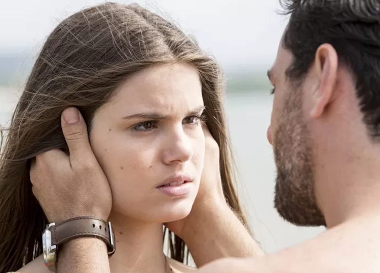 Verdades Secretas - Alex se declara para Angel Felipe Monteiro/ Gshow/Reprodução