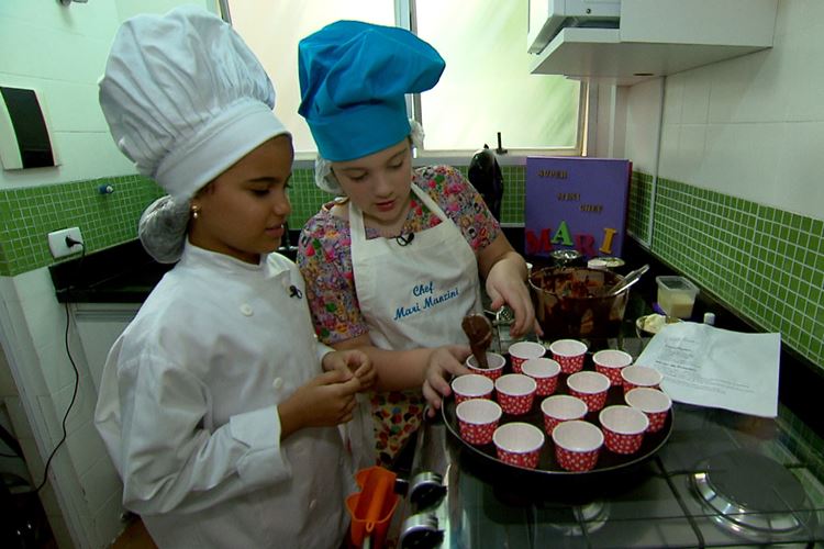 ‘Câmera Record’ mostra o talento dos cozinheiros mirins