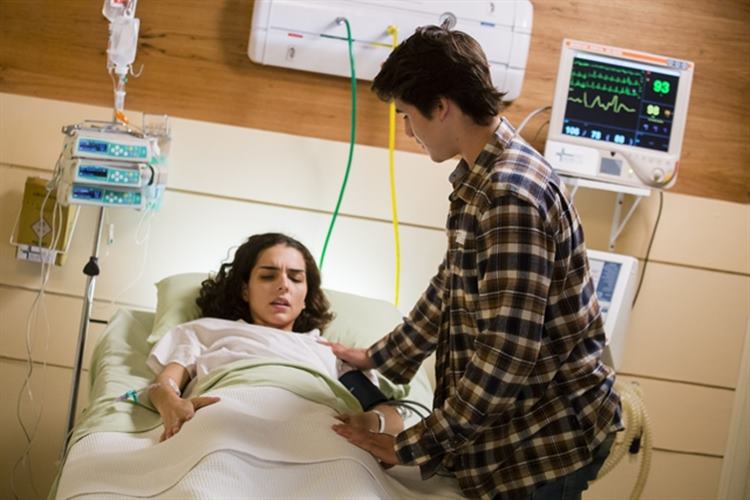 Ciça acorda do coma