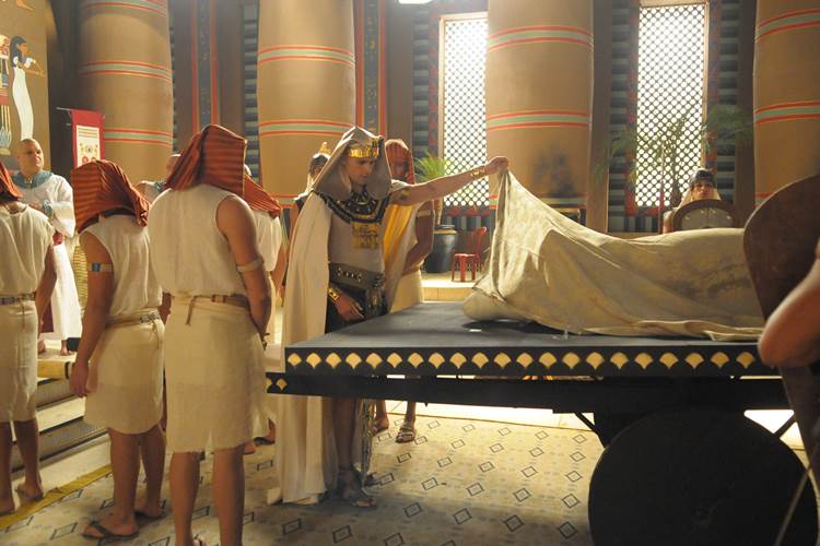 Os Dez Mandamentos - Quinta praga Munir Chatack/Record