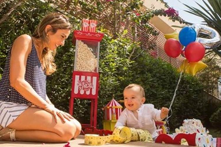 Patrícia Abravanel comemora o aniversário do filho